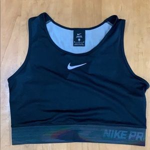 NIKE PRO HYPERCOOL Sports Bra